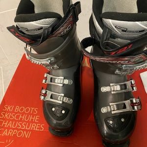 Mens ski boots.